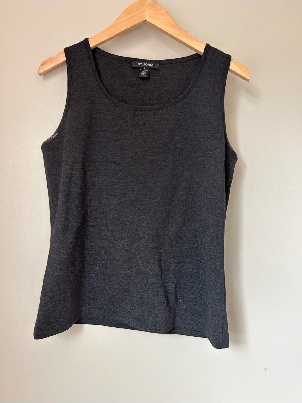 St. John Black Knit Sleeveless Scoop Neck Shell Tank Top S